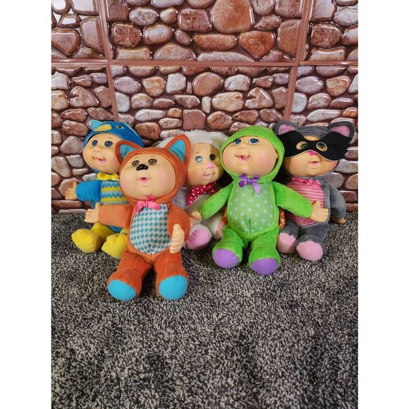 Cabbage Patch Kids Cuties Lot #A92 - Picture 1 of 16